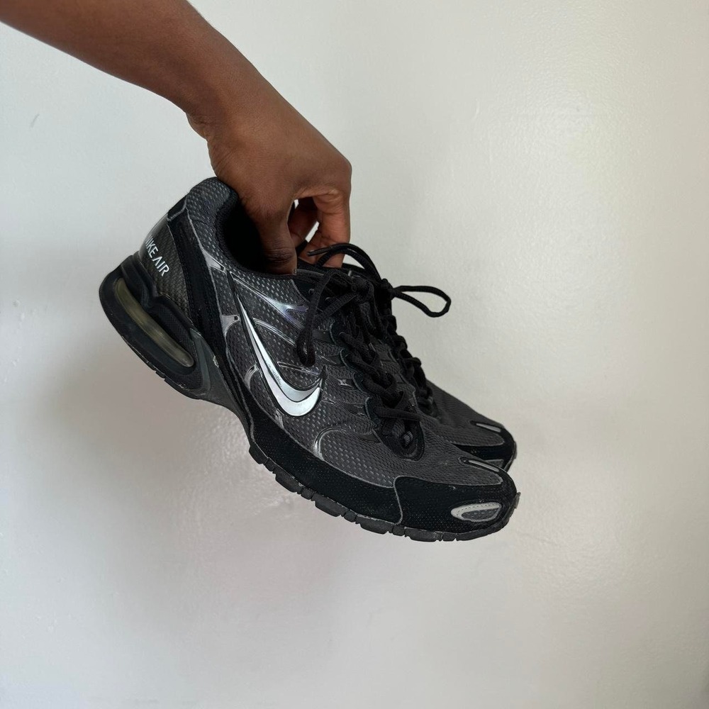 Unisex black Metallic silver Nike Air Max